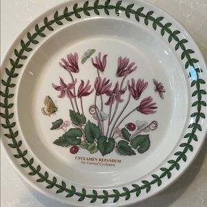 Portmeirion Botanical Design Dessert  Plate with Green and Pink Accents